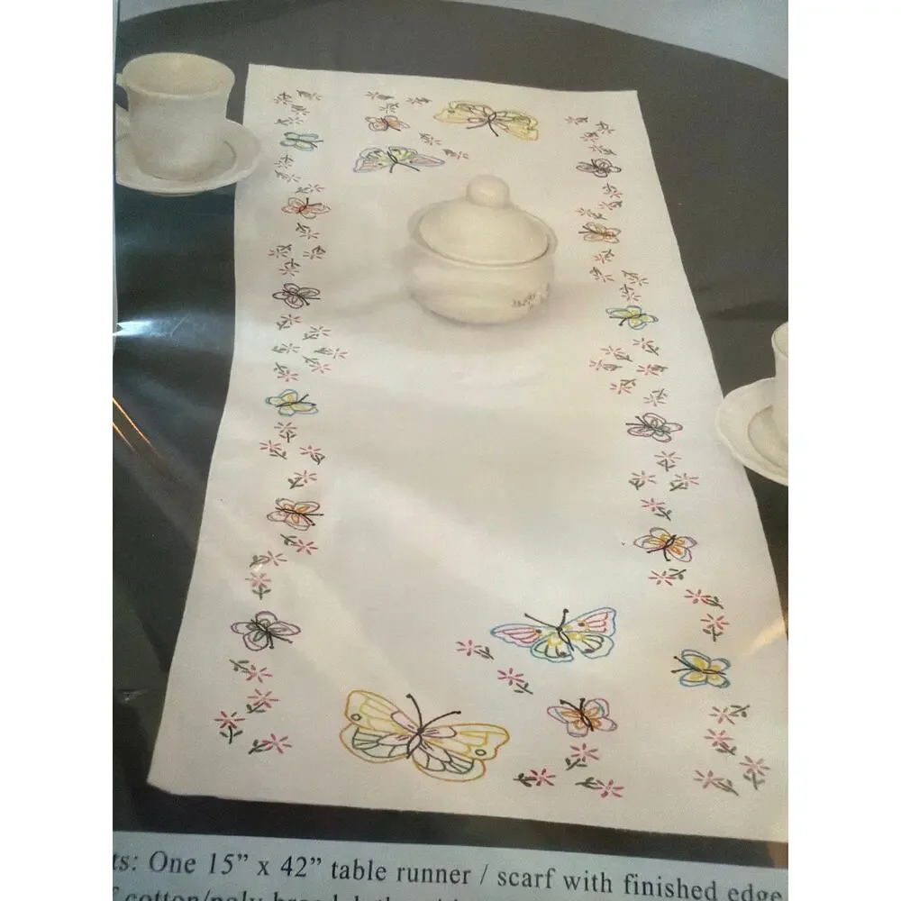 Jack Dempsey Needle Art Fluttering Butterflies Stamped Table Runner 15x42 NOS
